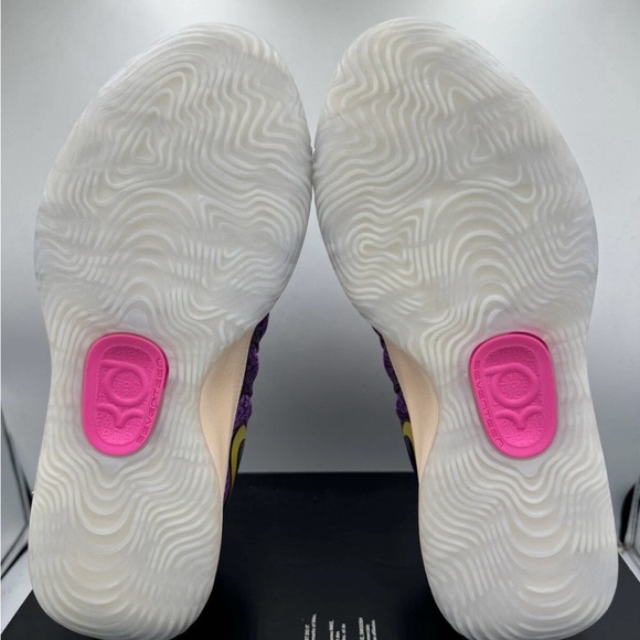Nike KD 17 'Travel Ball' | Men Sizes 10.5 - BRAND NEW - Picture 3 of 6